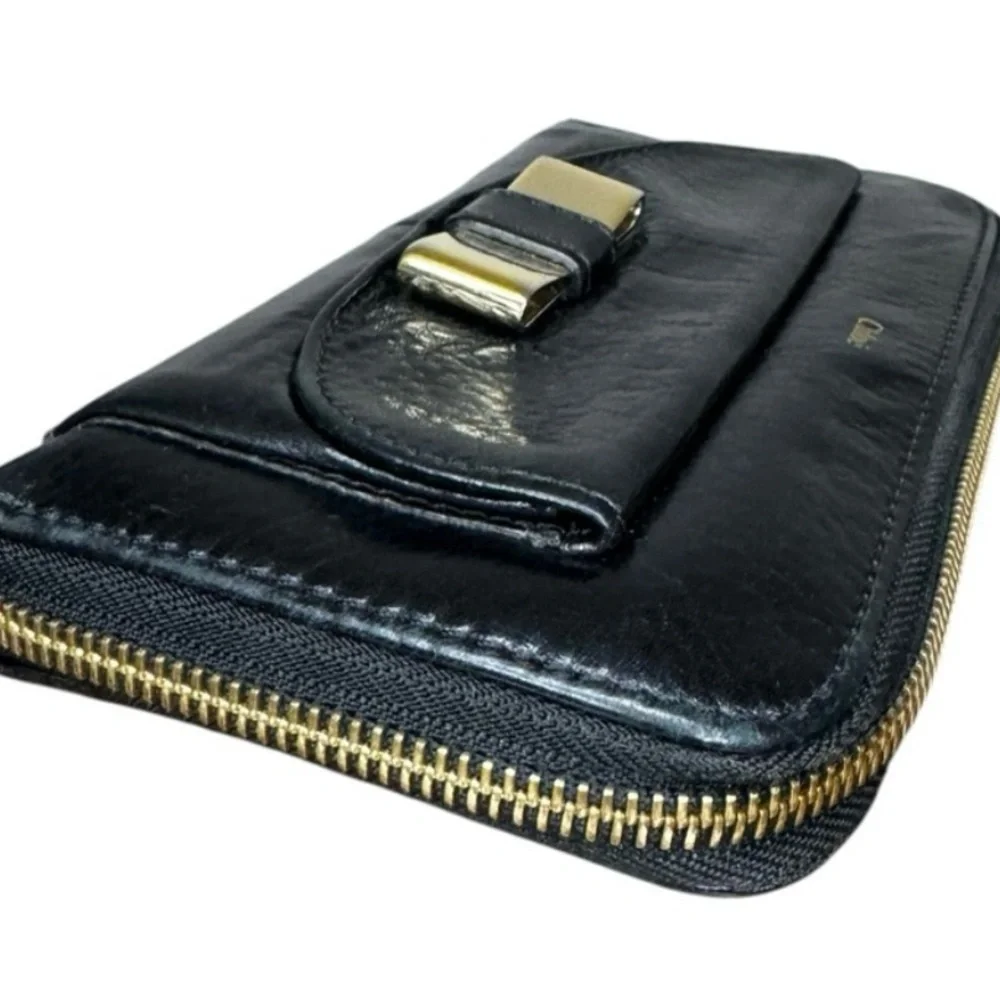Chloe Lily Black Leather Wallet with Gold Bow - Picture 6 of 16